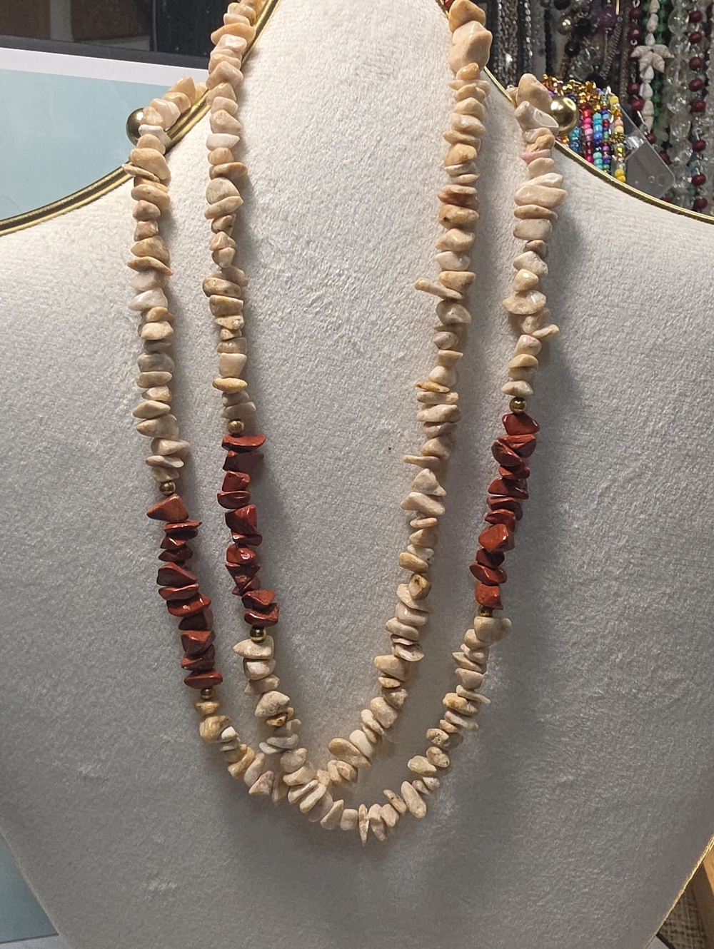 Layered Natural Shell and Red Stone Bead Necklace - Beige & Red